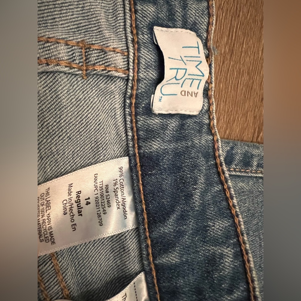 NWT Blue Denim Jeans, distressed hem, 14 - Picture 3 of 5